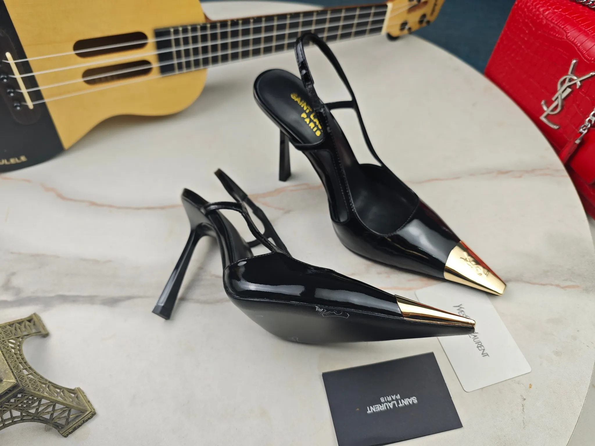 👟👟Ex-factory price 560👟👟【Saint Laurent】Yves Saint Laurent, high-heeled YSL sandals💃2024 early autumn counters are synchronized with the latest styles, YSL, and decorations👠 Classic and high-quality glamorous masterpieces, the hottest spring and summer series in the counter, with temperament, fashion, classic and attractive design style 😌The effect on the feet is particularly beautiful〰️, the material is imported from Italy, small black cow, imported black patent leather, lining, and foot pads; sheepskin, stiletto sandals, size 35-41 (34.41.42 must be customized, non-refundable) outsole; imported genuine leather outsole, complete with counter packaging